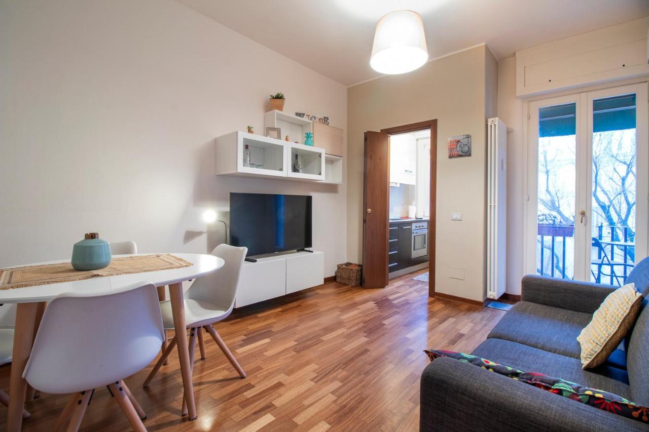 New Apartment Lomellina 34 Милан Экстерьер фото